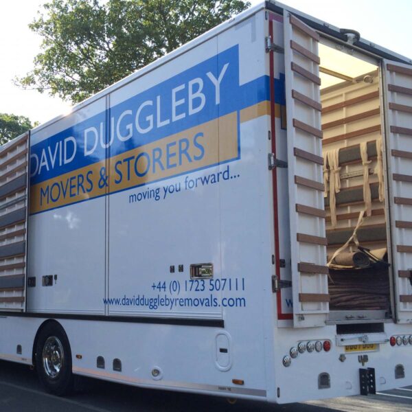How to Choose the Right Removals Company - David Duggleby movers and storers